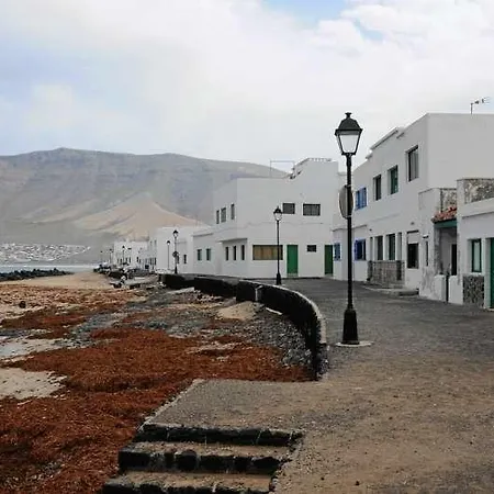 Takaroa * Famara
